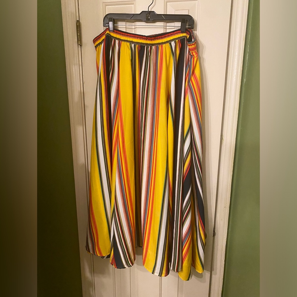 Multiple color skirt